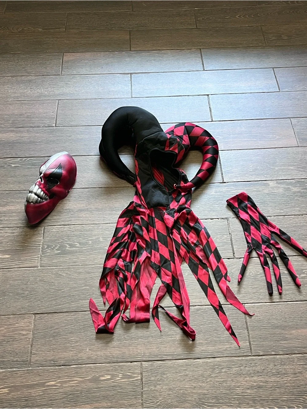 Adult Scary Jester Harlequin Costume Red Black Mask Halloween Complete Set
